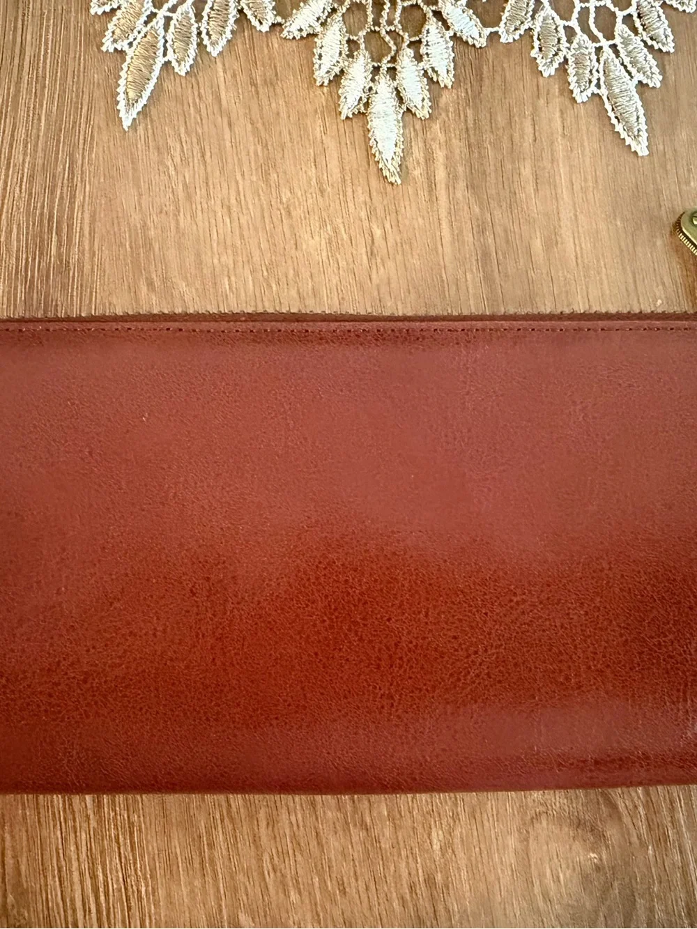 Cole Haan Clutch Wallet 16 card slots Outside Turnlock Pocket Rust Leather